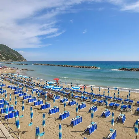 Апартаменты Lovely In Moneglia Ge With Kitchen *